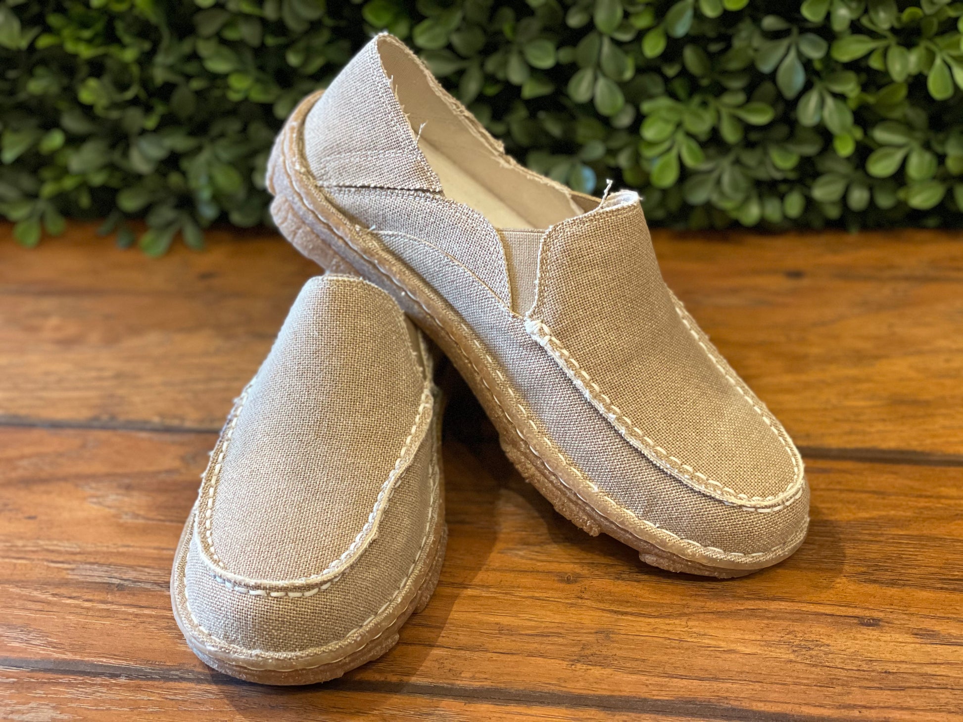 Moccsi Slip On
