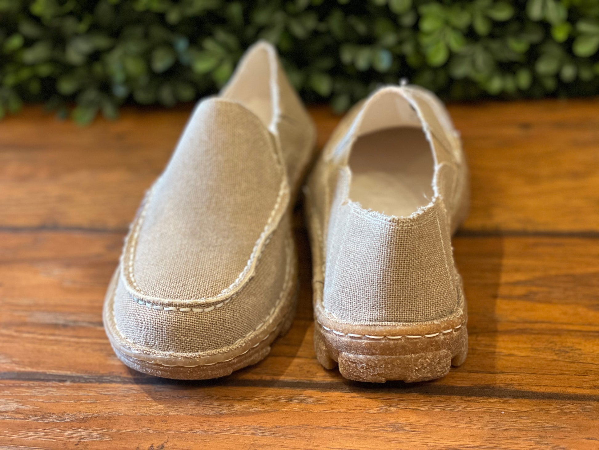 Moccsi Slip On